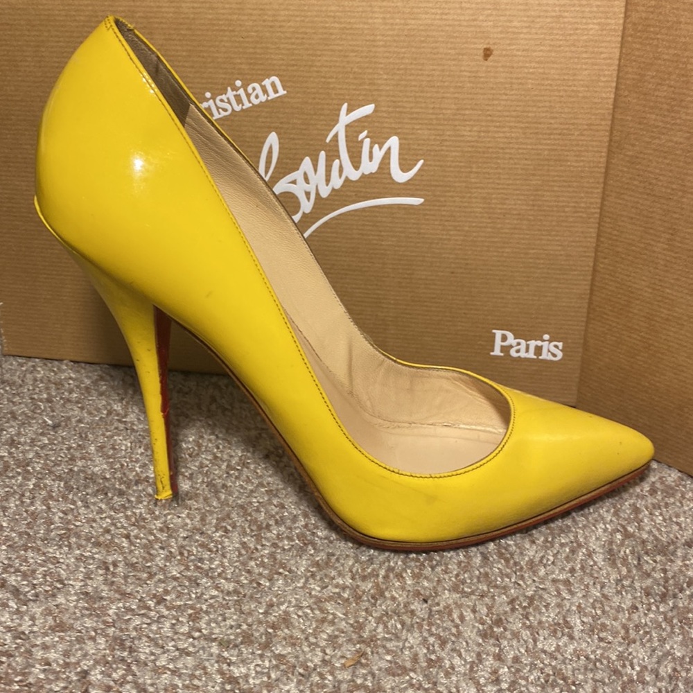 Christian Louboutin Yellow So Kate - Picture 6 of 6